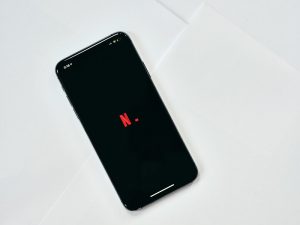 3 Reasons Why Netflix Is Turning Into A Pornographic Website - The